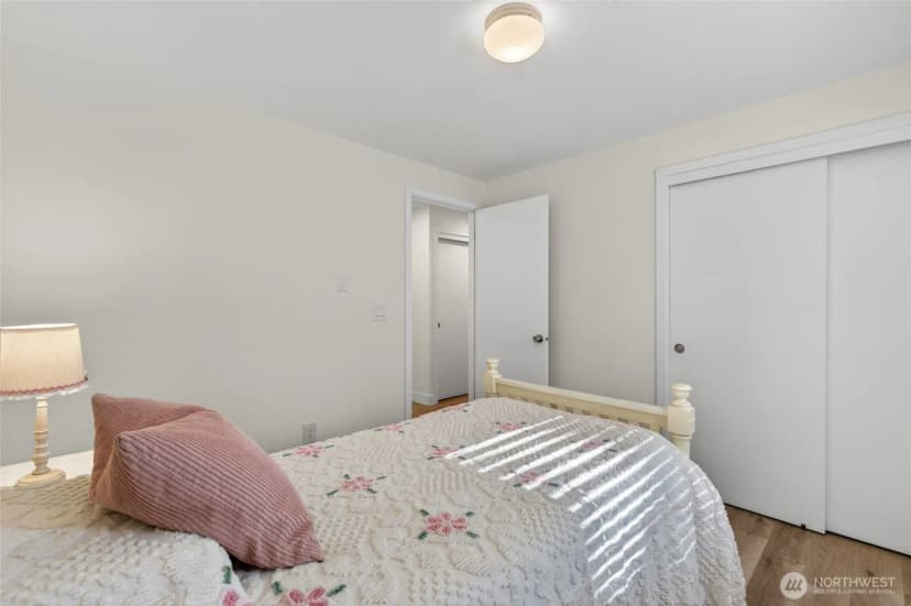 Property photo for 533 6th Court, Fox Island photo 21