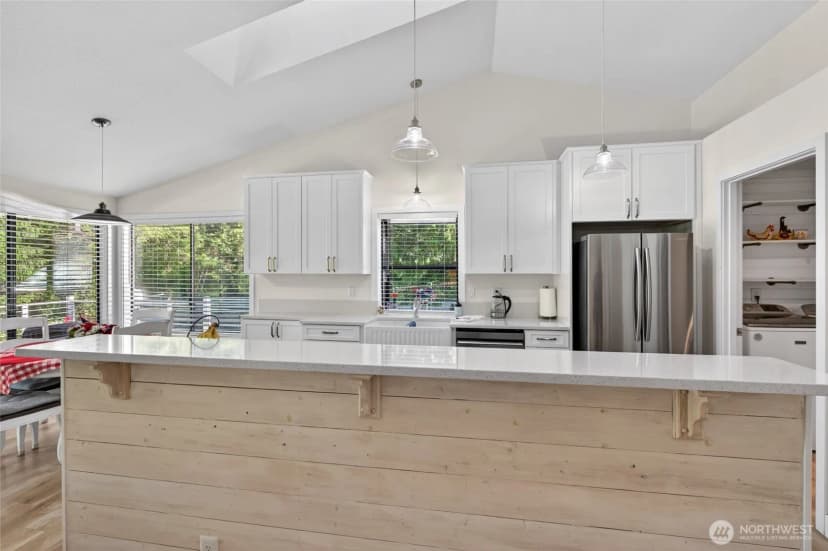 Property photo for 533 6th Court, Fox Island photo 8