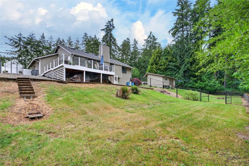 Property photo for 533 6th Court, Fox Island photo 36
