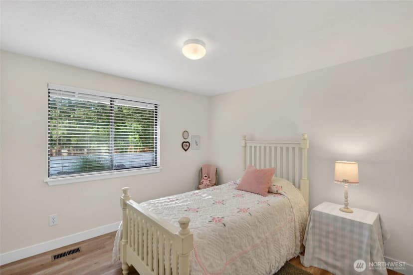 Property photo for 533 6th Court, Fox Island photo 20