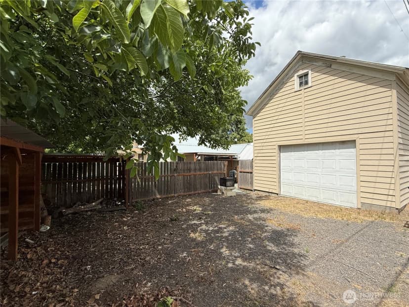 Property photo for 416 E Spring Street, Dayton photo 31
