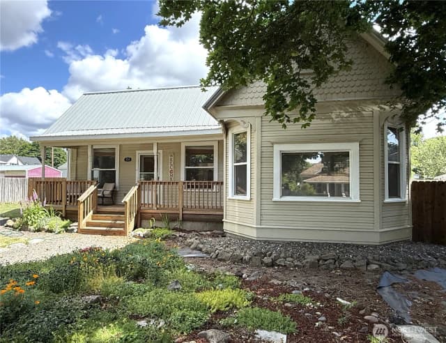 Property photo for 416 E Spring Street, Dayton