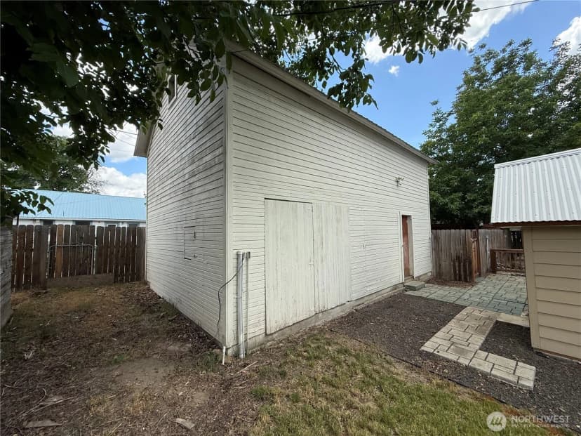 Property photo for 416 E Spring Street, Dayton photo 33