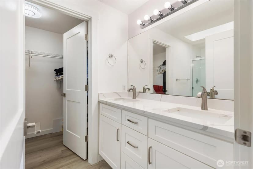 Property photo for 24019 114th Place Se, Kent photo 21