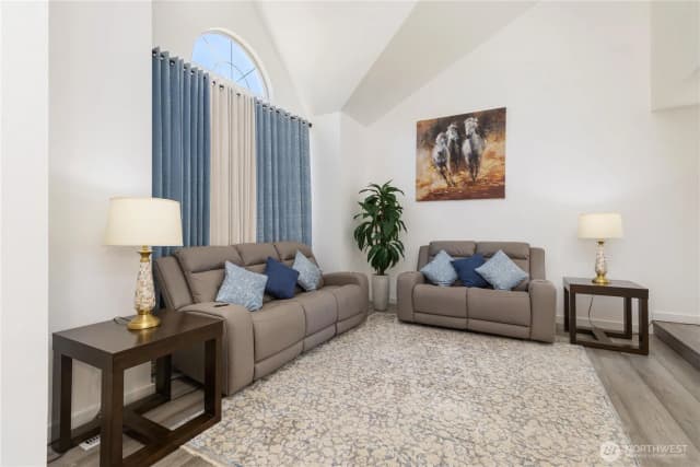 Property photo for 24019 114th Place Se, Kent photo 5