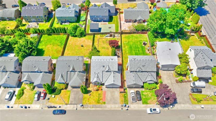 Property photo for 24019 114th Place Se, Kent photo 3