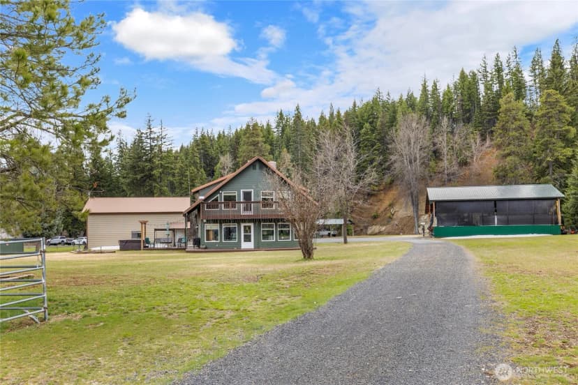 Property photo for 4010 Teanaway Middle Fork Rd, Cle Elum photo 10