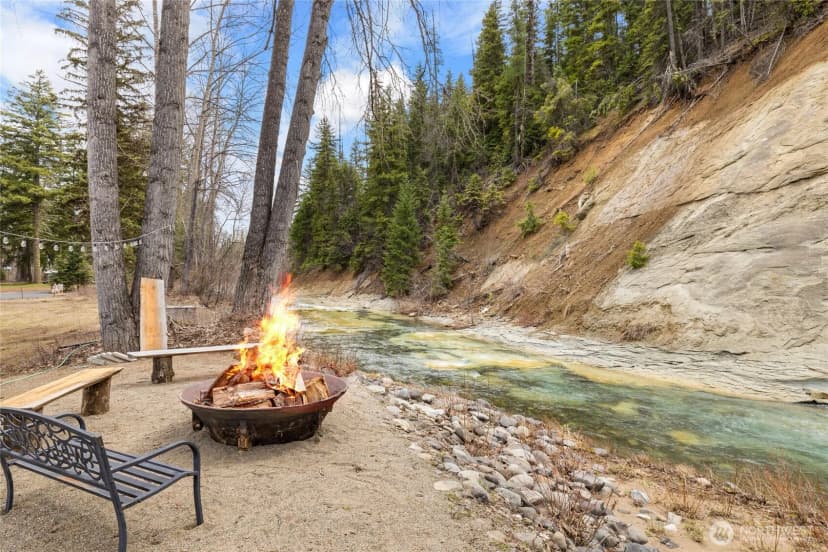 Property photo for 4010 Teanaway Middle Fork Rd, Cle Elum photo 6