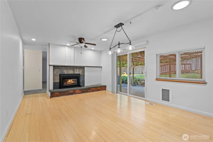 Property photo for 6712 53rd Street W, University Place photo 11