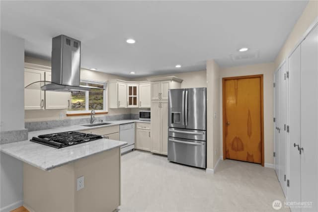 Property photo for 6712 53rd Street W, University Place photo 5