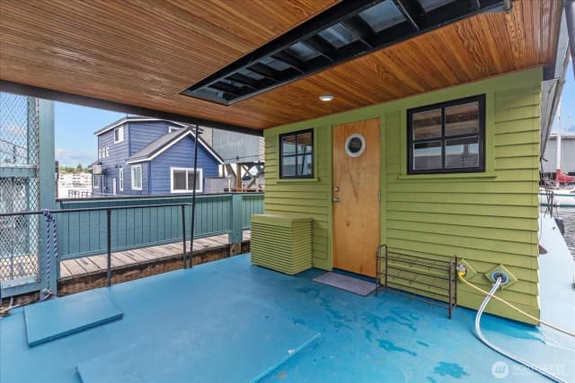 Property photo for 2706 Westlake Avenue N #84, Seattle photo 3