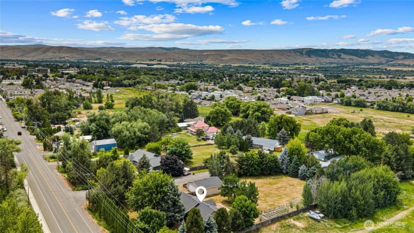 Property photo for 611 E Kyllo Road, Ellensburg photo 6