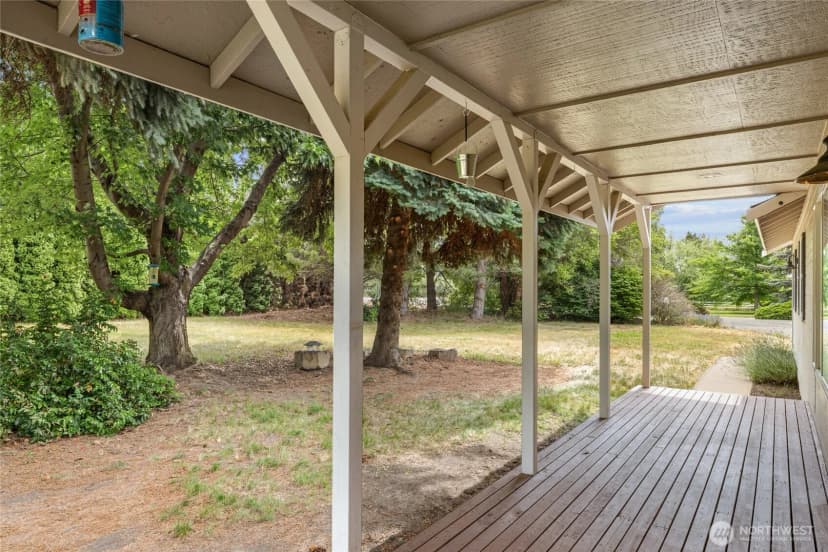 Property photo for 611 E Kyllo Road, Ellensburg photo 8
