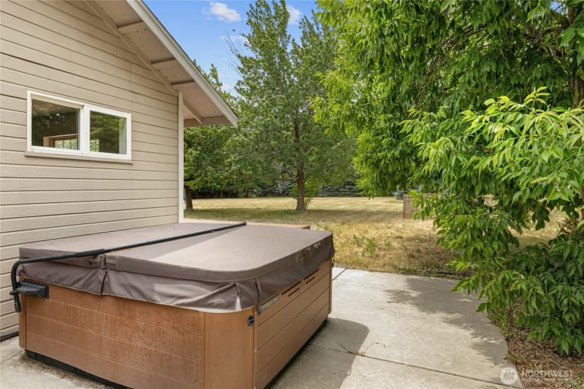Property photo for 611 E Kyllo Road, Ellensburg photo 13