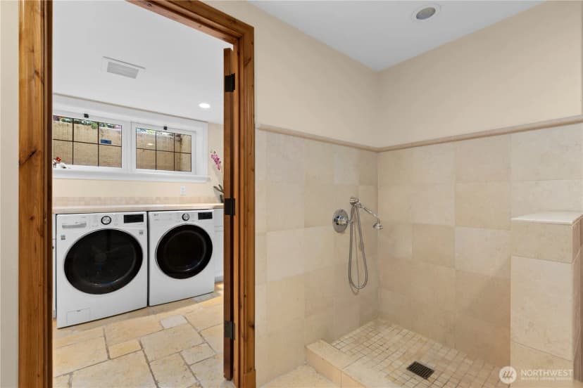 Property photo for 180 Lake Washington Boulevard E, Seattle photo 33