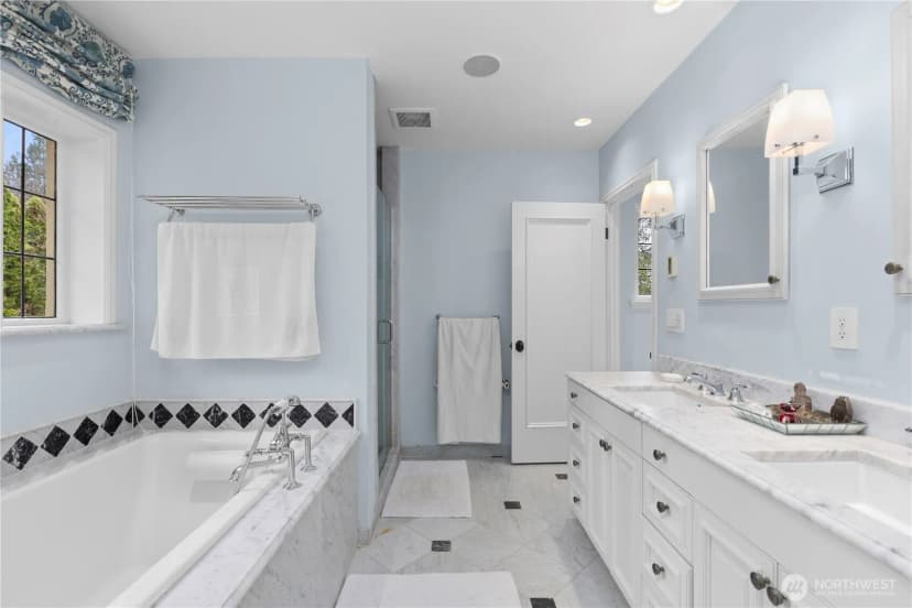 Property photo for 180 Lake Washington Boulevard E, Seattle photo 25