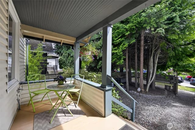 Property photo for 8045 26th Avenue Nw, Seattle photo 4