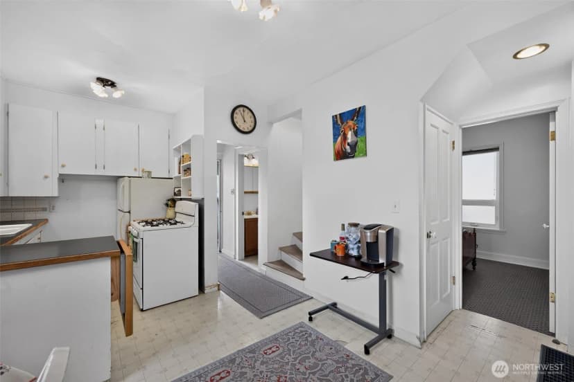 Property photo for 8045 26th Avenue Nw, Seattle photo 15