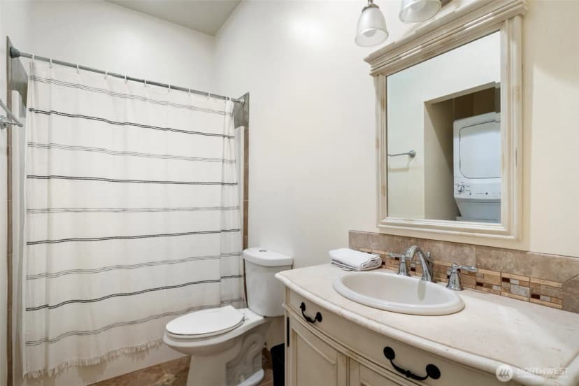 Property photo for 13413 Wye Lake Boulevard Sw, Port Orchard photo 37