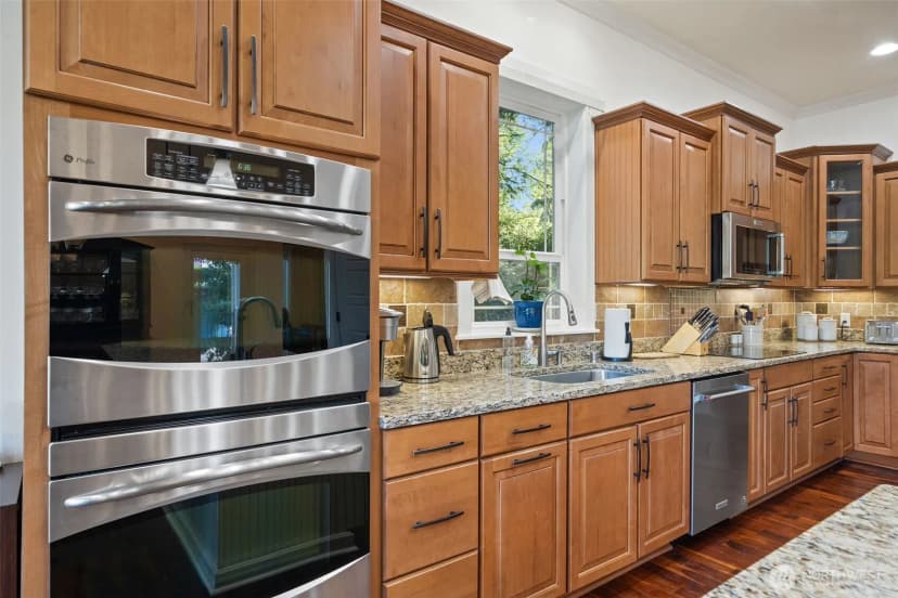 Property photo for 13413 Wye Lake Boulevard Sw, Port Orchard photo 16