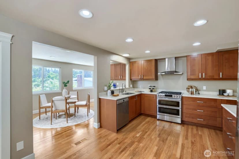 Property photo for 14511 Ne 4th Street, Bellevue photo 8