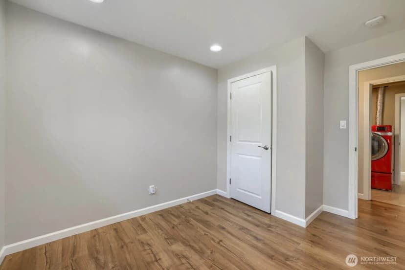 Property photo for 14511 Ne 4th Street, Bellevue photo 19