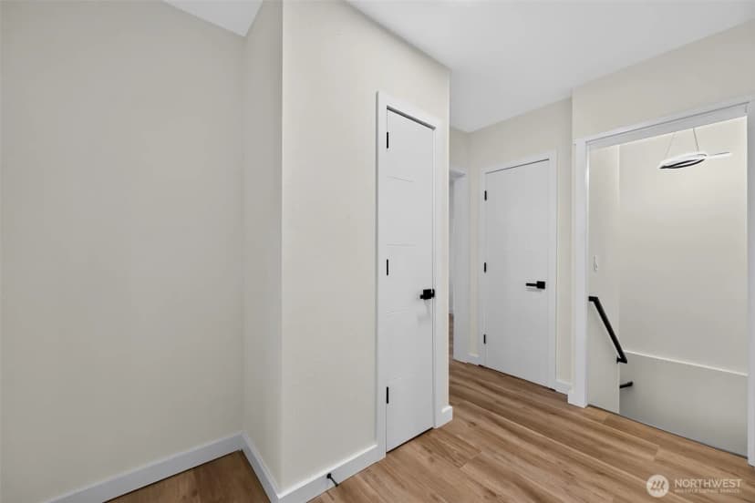 Property photo for 98 Hardie Avenue Sw, Renton photo 30