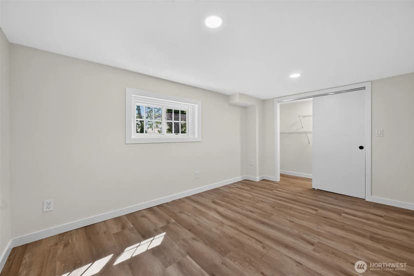 Property photo for 98 Hardie Avenue Sw, Renton photo 26