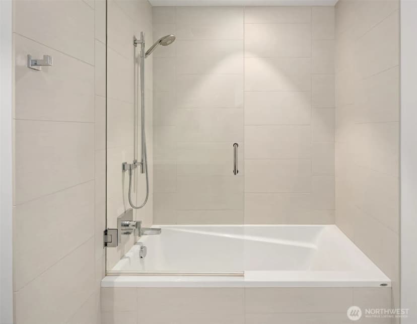 Property photo for 188 Bellevue Way Ne #311, Bellevue photo 24