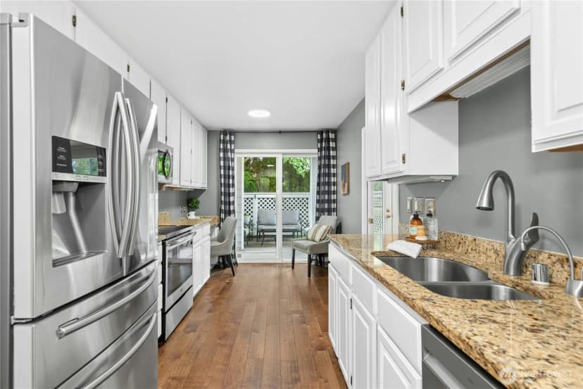 Property photo for 4124 Providence Point Drive Se #1014, Issaquah photo 9