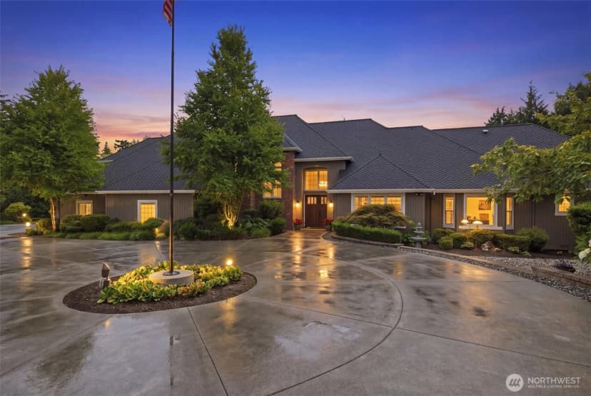 Property photo for 17633 Ne 147th Street, Woodinville photo 2