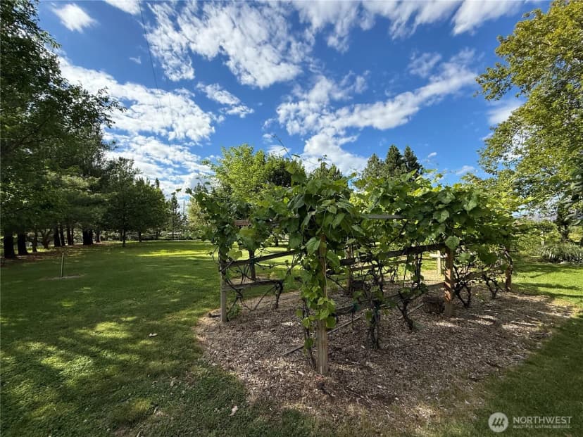 Property photo for 24 Valley View Drive, Omak photo 7
