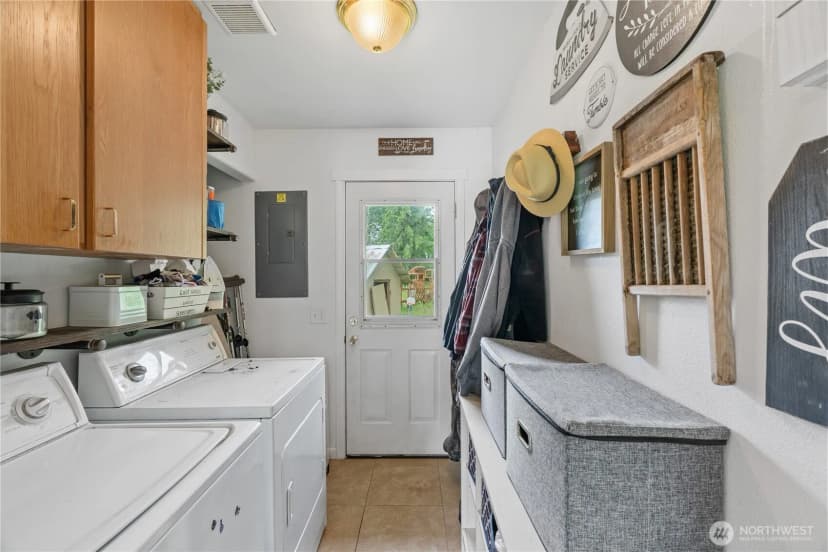 Property photo for 1904 North River Rd, Cosmopolis photo 16