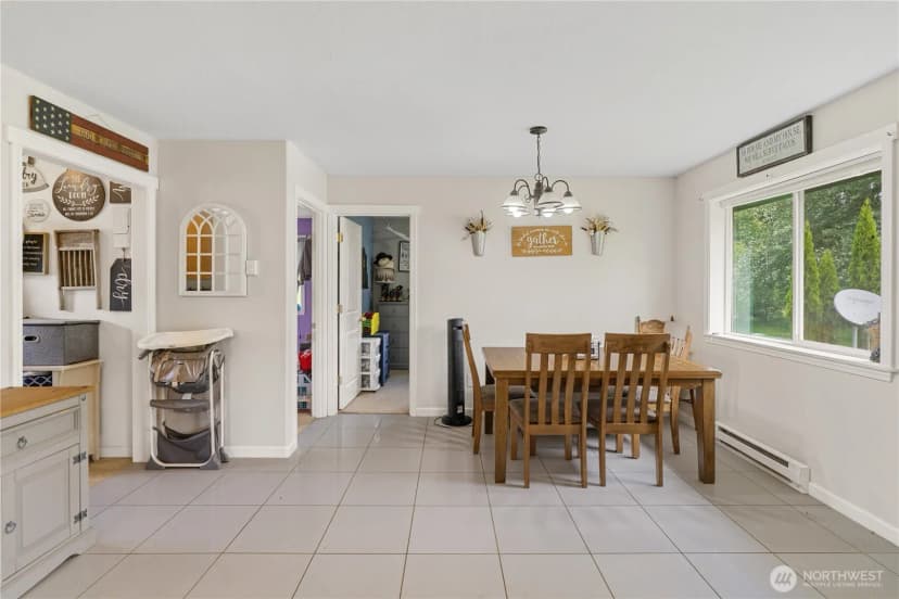 Property photo for 1904 North River Rd, Cosmopolis photo 10