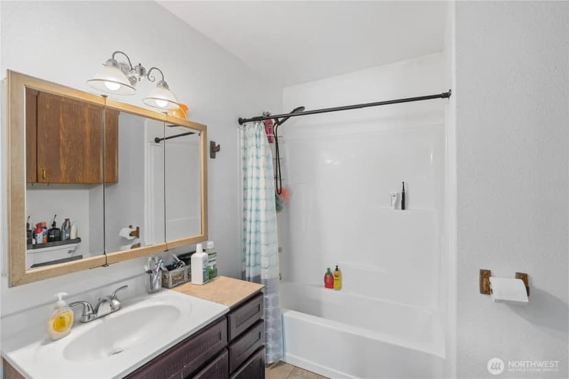 Property photo for 1904 North River Rd, Cosmopolis photo 13