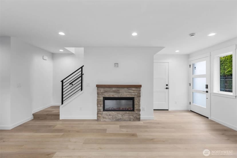 Property photo for 11052 2nd Avenue Nw, Seattle photo 11