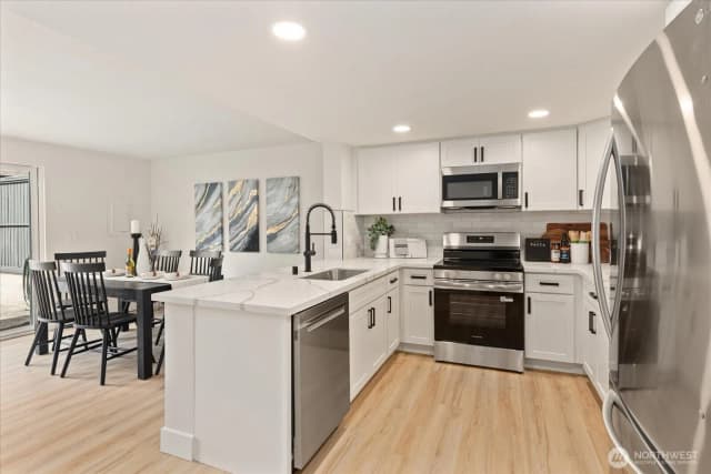 Property photo for 1035 156th Avenue Ne #33t, Bellevue photo 2