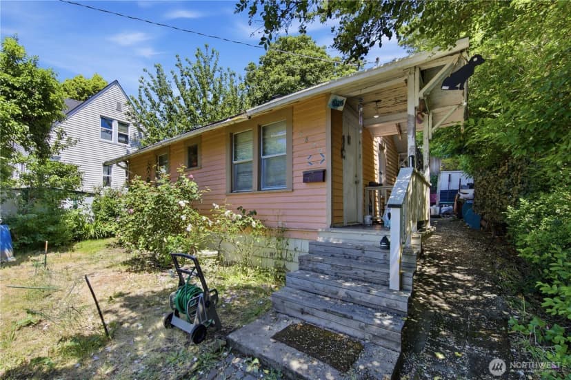 Property photo for 2820 29th Avenue S, Seattle