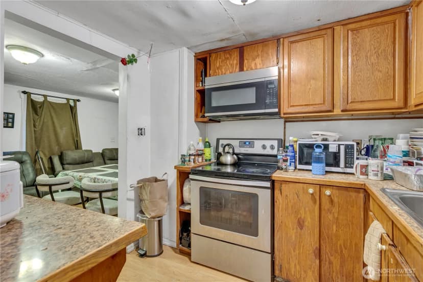 Property photo for 2820 29th Avenue S, Seattle photo 6