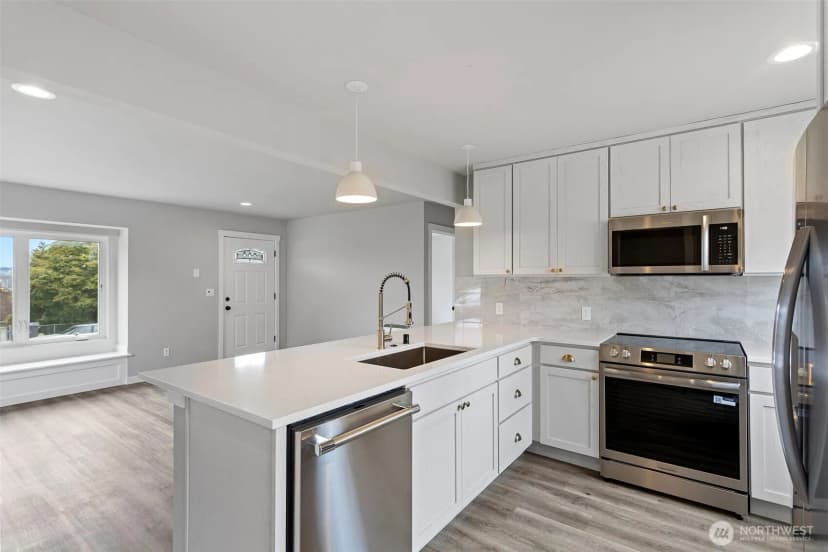 Property photo for 1624 Pine Street #1, Everett photo 5