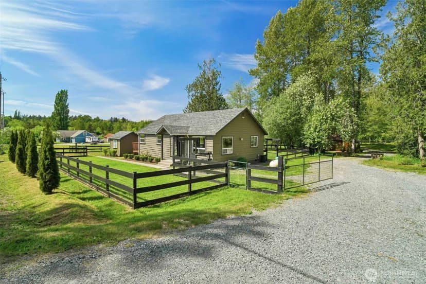 Property photo for 21199 Grip Road, Sedro Woolley photo 23