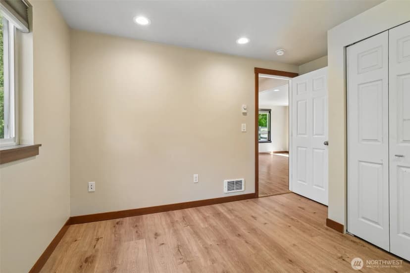 Property photo for 21199 Grip Road, Sedro Woolley photo 19