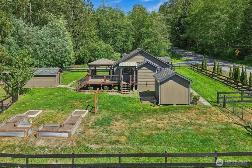 Property photo for 21199 Grip Road, Sedro Woolley photo 24