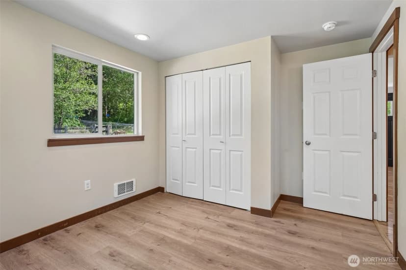 Property photo for 21199 Grip Road, Sedro Woolley photo 22