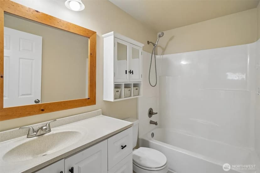 Property photo for 21199 Grip Road, Sedro Woolley photo 20