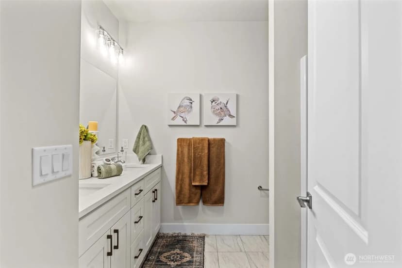 Property photo for 1075 Red Apple Road #e18, Wenatchee photo 22