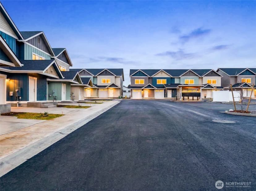 Property photo for 1075 Red Apple Road #e18, Wenatchee photo 32