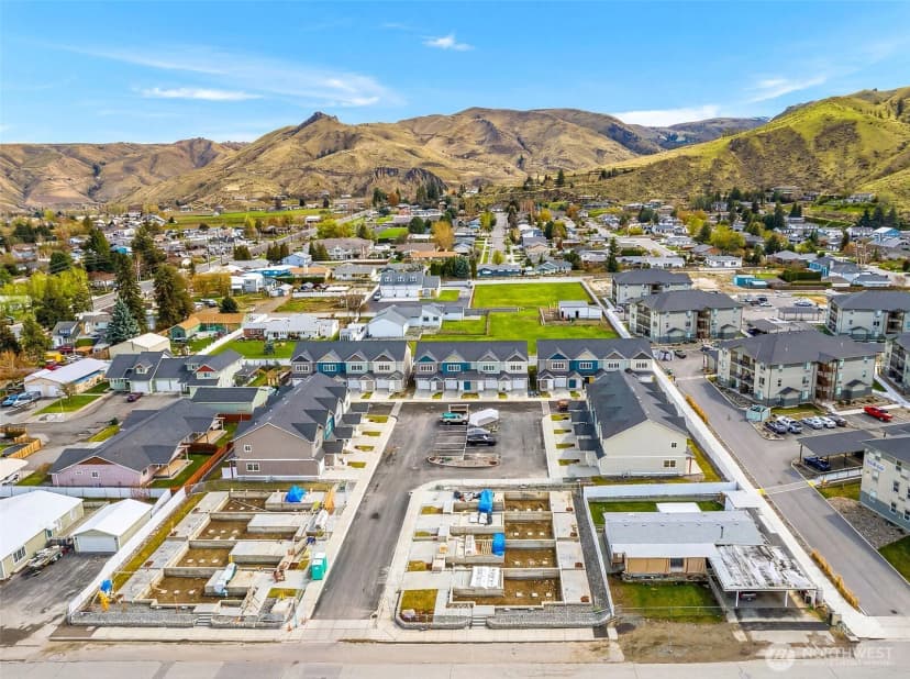 Property photo for 1075 Red Apple Road #e18, Wenatchee photo 30