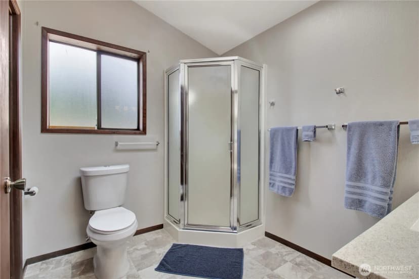 Property photo for 930 Commercial Avenue, Darrington photo 26