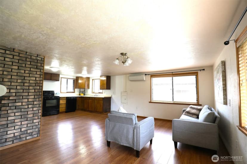Property photo for 930 Commercial Avenue, Darrington photo 19
